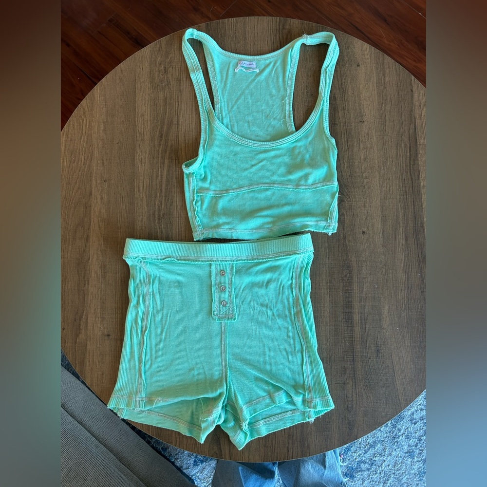 Urban Outfitters out from under set